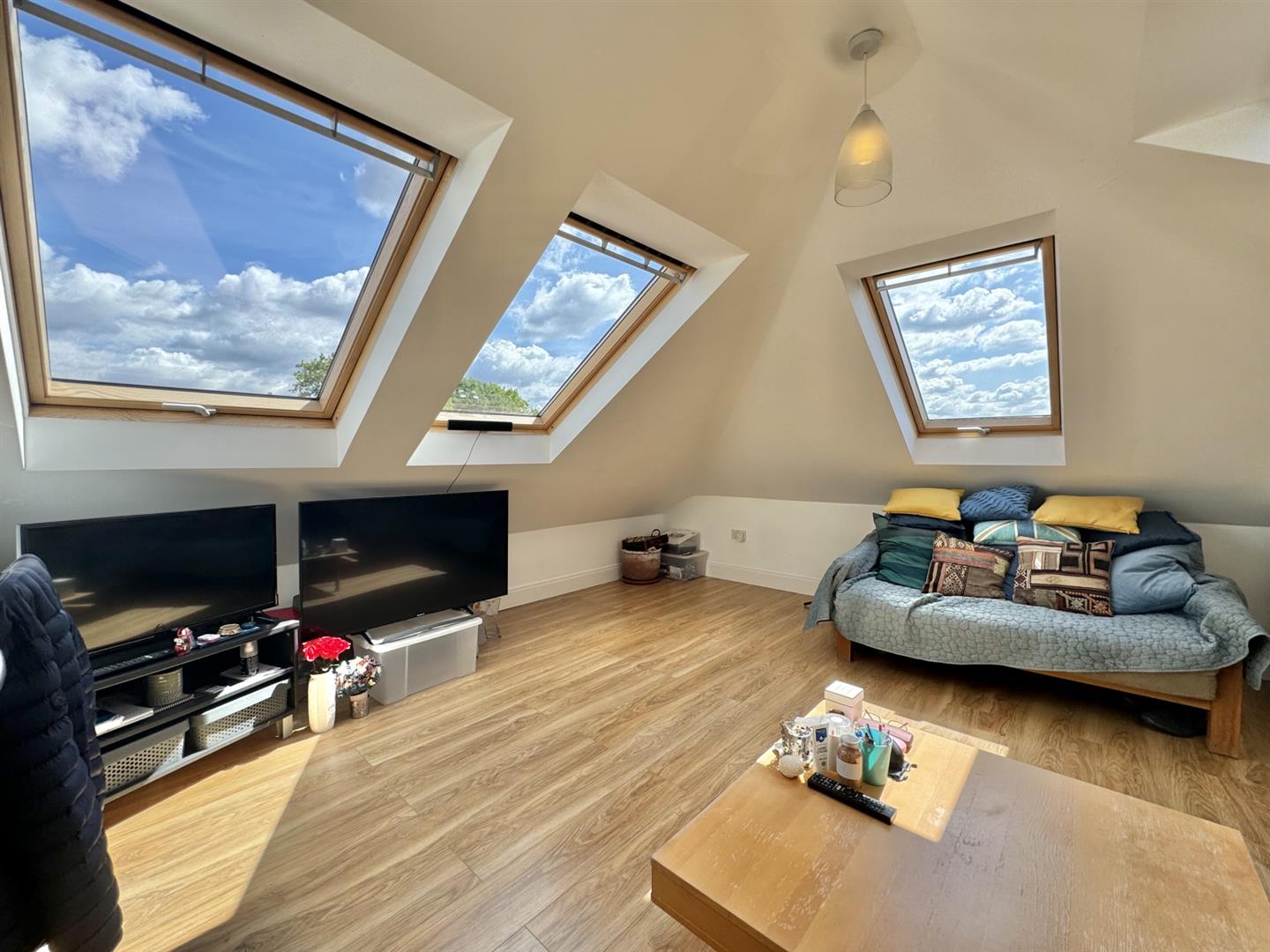 Farm Road, Winchmore Hill